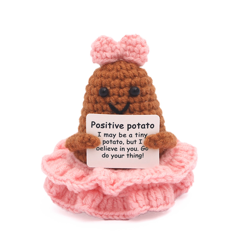 Home Textiles Today - Positieve gehaakte aardappelprinsespop met kaartje, bureaudecoratie,
